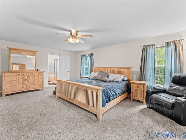 7036 Heartleaf Ln, Moseley, VA 23120