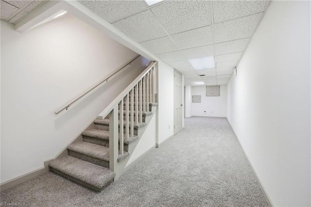 1300 Robin Hood Road, High Point, NC 27262