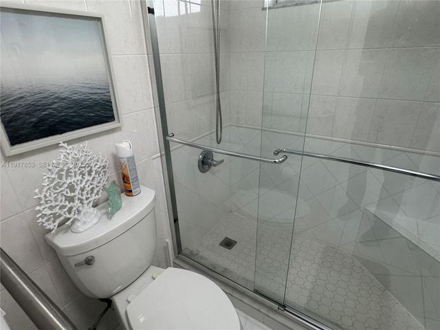 6050 NW 64th Ave 306, Tamarac, FL 33319