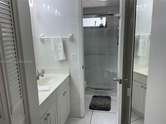 6050 NW 64th Ave 306, Tamarac, FL 33319