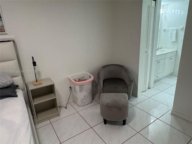 6050 NW 64th Ave 306, Tamarac, FL 33319