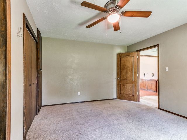 100 S Hickory Lane, Moore, OK 73160