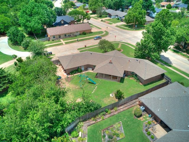 100 S Hickory Lane, Moore, OK 73160