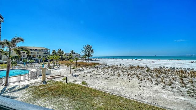 19 WHISPERING SANDS DRIVE 204, Sarasota, FL 34242