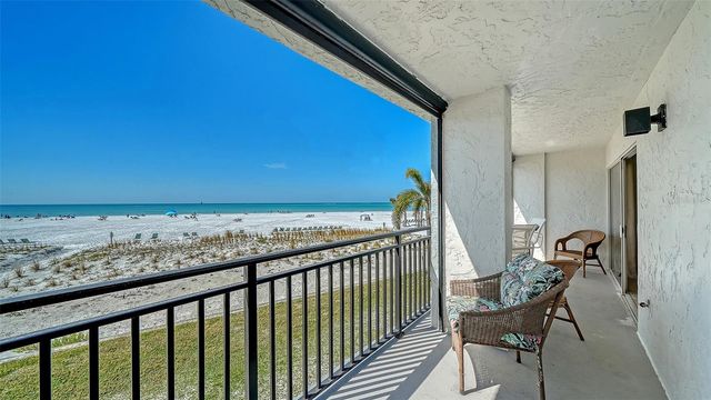19 WHISPERING SANDS DRIVE 204, Sarasota, FL 34242