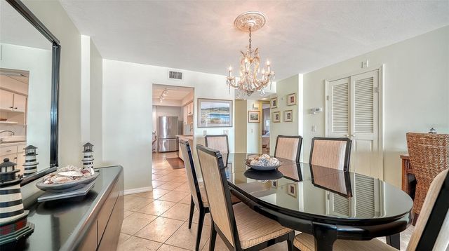 19 WHISPERING SANDS DRIVE 204, Sarasota, FL 34242