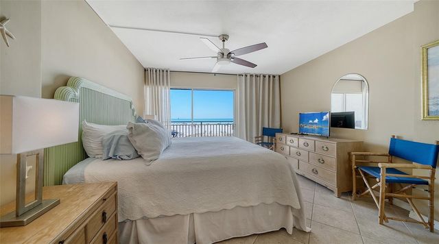 19 WHISPERING SANDS DRIVE 204, Sarasota, FL 34242