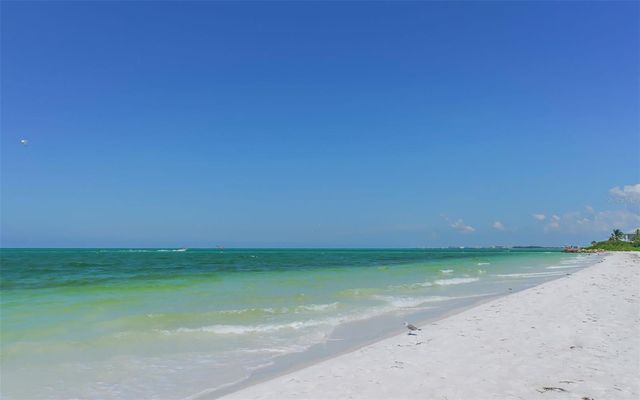 19 WHISPERING SANDS DRIVE 204, Sarasota, FL 34242