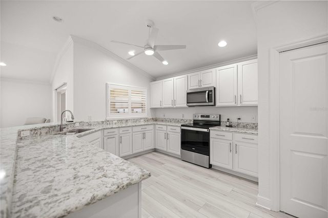 10367 ADDISON SHORE WAY, Oxford, FL 34484