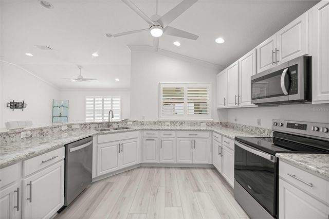 10367 ADDISON SHORE WAY, Oxford, FL 34484