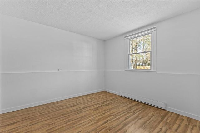 78 Sandhill Rd Apt 7, Essex, VT 05452