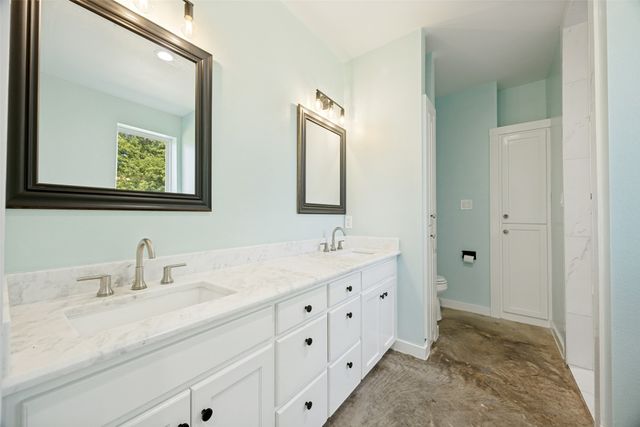 822 Private Road 7370, Point, TX 75472