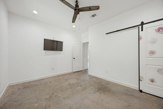 822 Private Road 7370, Point, TX 75472