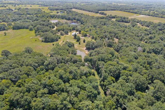 822 Private Road 7370, Point, TX 75472