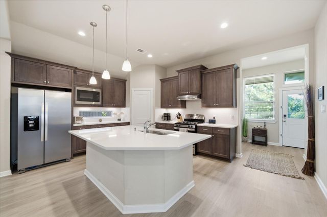 10147 Bayou Oaks Drive, Conroe, TX 77385