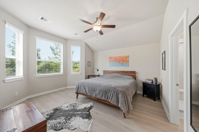 10147 Bayou Oaks Drive, Conroe, TX 77385