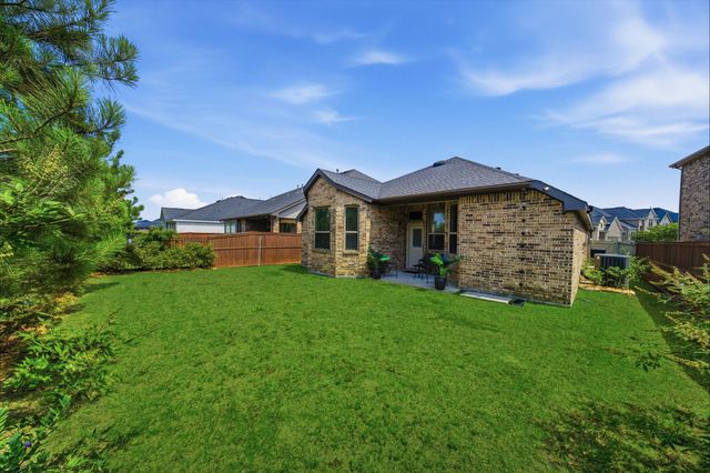 10147 Bayou Oaks Drive, Conroe, TX 77385