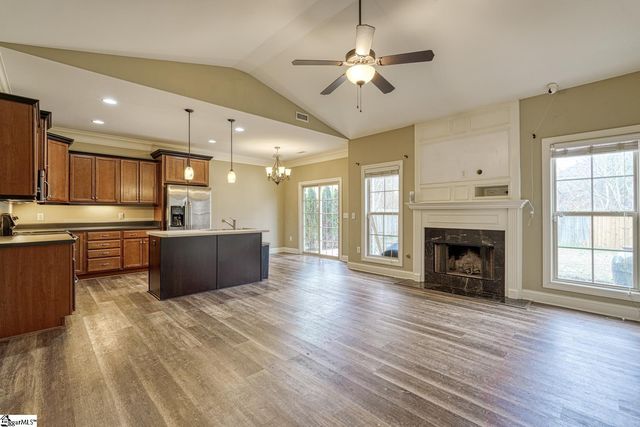 9 Cedar Brook Court, Greenville, SC 29611