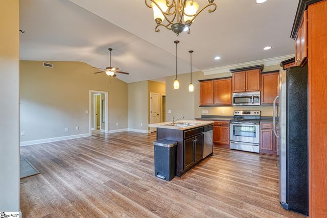 9 Cedar Brook Court, Greenville, SC 29611