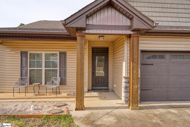 9 Cedar Brook Court, Greenville, SC 29611