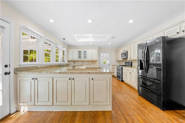 425 Prince Charles Place, Johns Creek, GA 30022