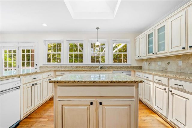 425 Prince Charles Place, Johns Creek, GA 30022