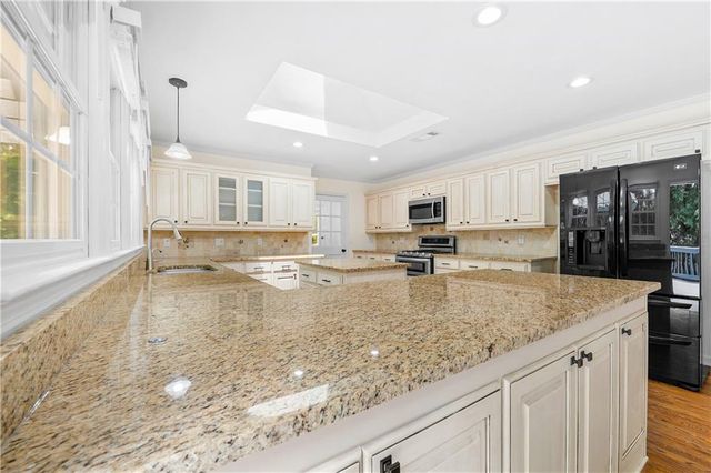 425 Prince Charles Place, Johns Creek, GA 30022
