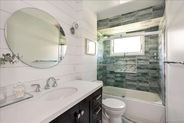 8 Bass Court, Huntington, NY 11743