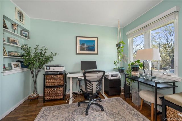8 Bass Court, Huntington, NY 11743