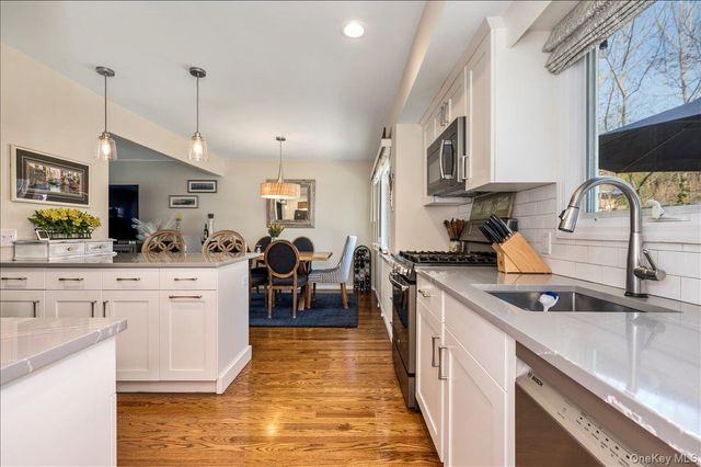 8 Bass Court, Huntington, NY 11743