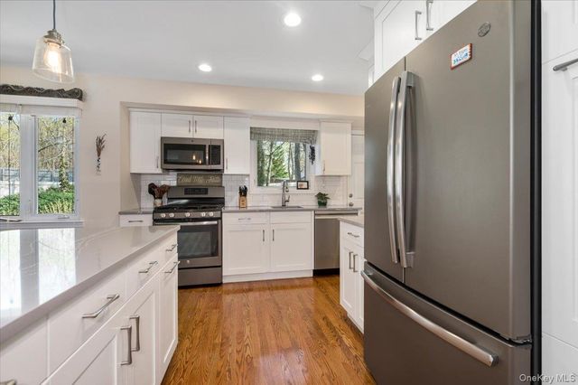 8 Bass Court, Huntington, NY 11743