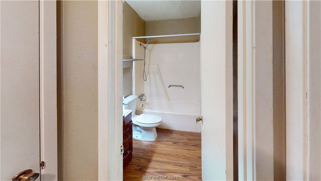 302 Manuel Drive A-D, College Station, TX 77840