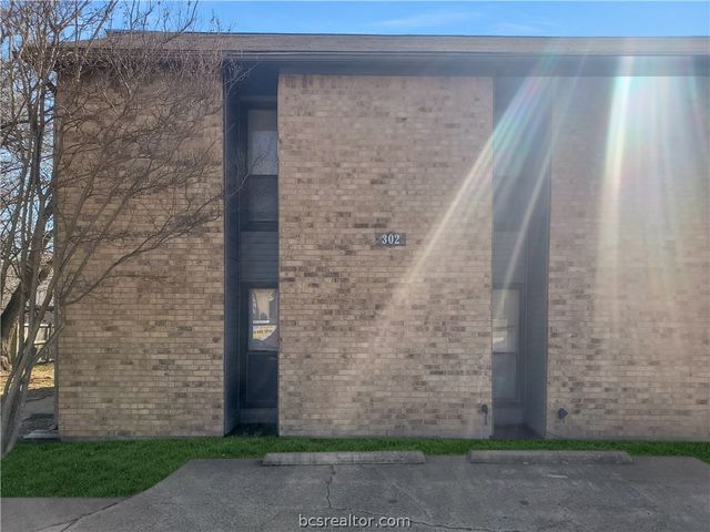 302 Manuel Drive A-D, College Station, TX 77840
