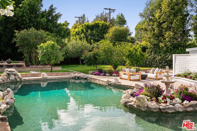 6317 Orion Avenue, Van Nuys (los Angeles), CA 91411