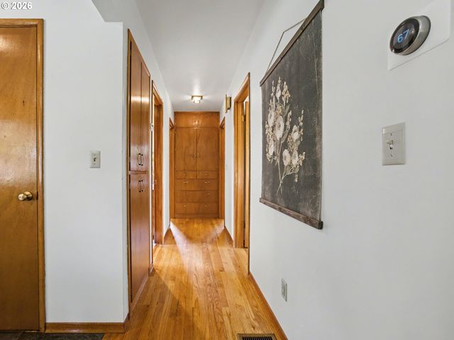 1737 Ne 144TH Ave, Portland, OR 97230