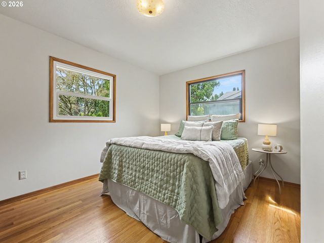 1737 Ne 144TH Ave, Portland, OR 97230