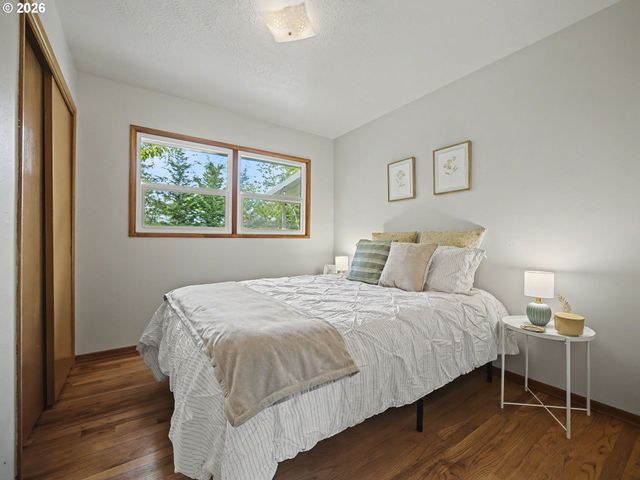 1737 Ne 144TH Ave, Portland, OR 97230