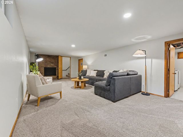 1737 Ne 144TH Ave, Portland, OR 97230