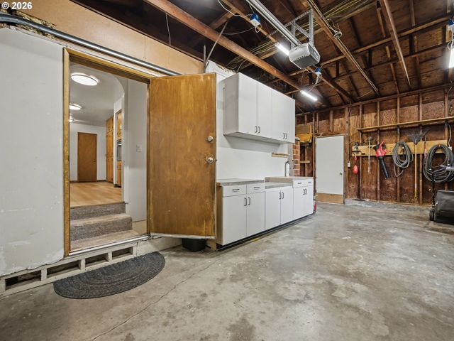 1737 Ne 144TH Ave, Portland, OR 97230