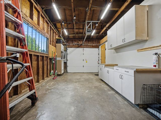 1737 Ne 144TH Ave, Portland, OR 97230