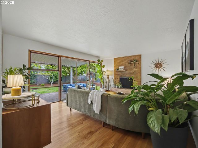 1737 Ne 144TH Ave, Portland, OR 97230