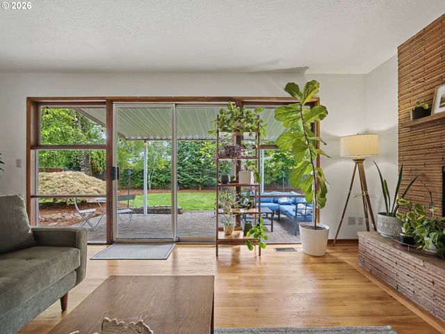 1737 Ne 144TH Ave, Portland, OR 97230