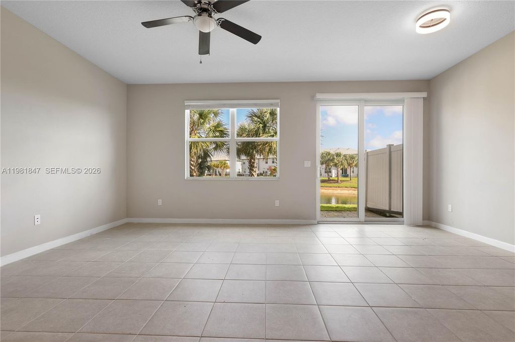 Image 13 of property listing at 1761 Lindley St, Mangonia Park, FL 33407