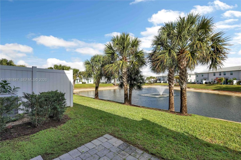 Image 30 of property listing at 1761 Lindley St, Mangonia Park, FL 33407