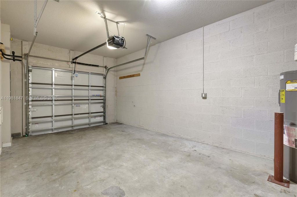 Image 35 of property listing at 1761 Lindley St, Mangonia Park, FL 33407