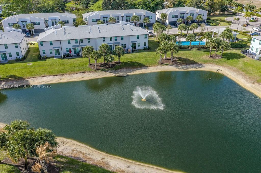 Image 39 of property listing at 1761 Lindley St, Mangonia Park, FL 33407