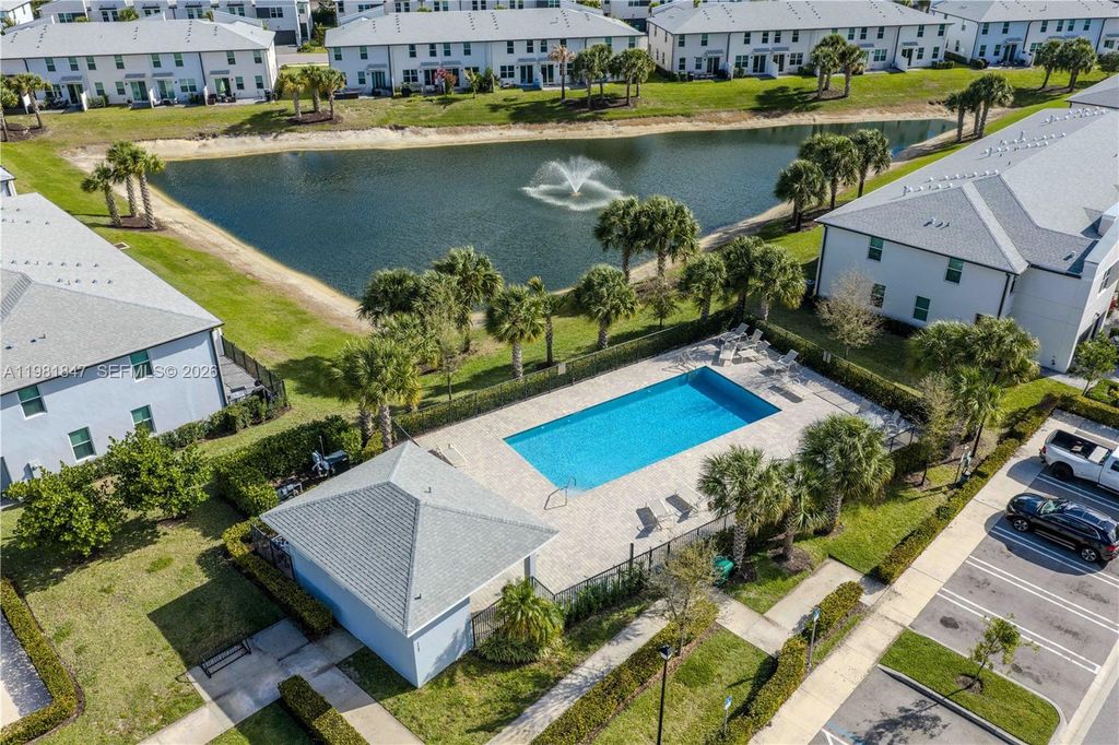 Image 43 of property listing at 1761 Lindley St, Mangonia Park, FL 33407