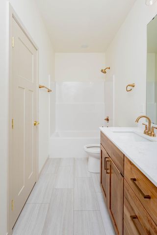 1609 5th Avenue NE, Dilworth, MN 56529