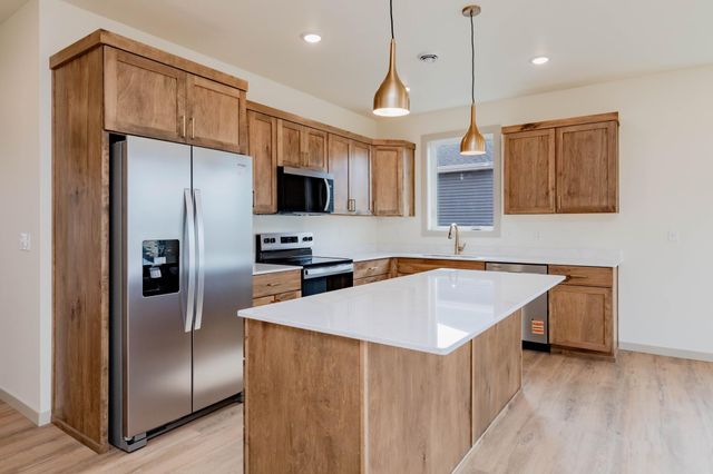 1609 5th Avenue NE, Dilworth, MN 56529