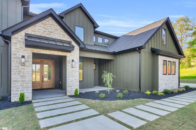 545 E Airport Road, Greer, SC 29651